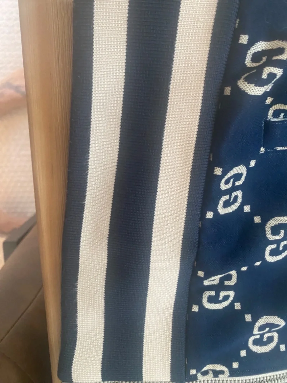 Gucci zip up with gucci garment bag
